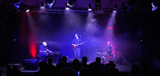 Pure Blues 25 web Kulturgießerei Schöneiche Pure_Blues_25_web