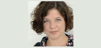 Julia Friedrichs in der Kulturgießerei Schöneiche