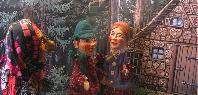 Kulturgießerei Schöneiche Puppenkoffer_Haensel_und_Gretel2012