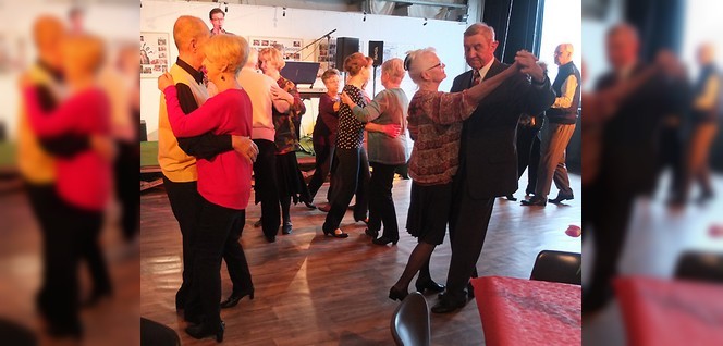 Kulturgießerei Schöneiche 2015Seniorentanz