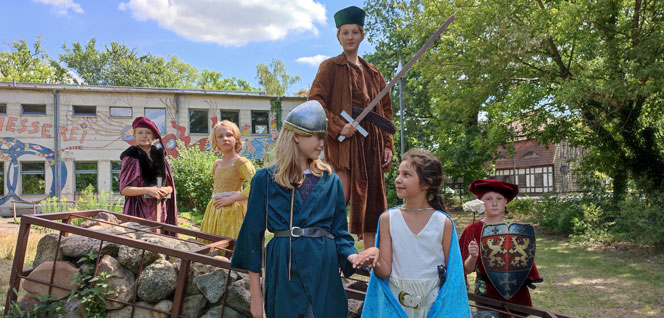 Schwarzer Pfeil web Kulturgießerei Schöneiche Schwarzer_Pfeil_web